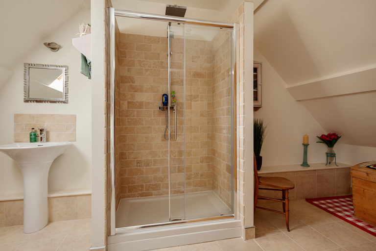 How Much Does Tub to Shower Conversion Cost?
